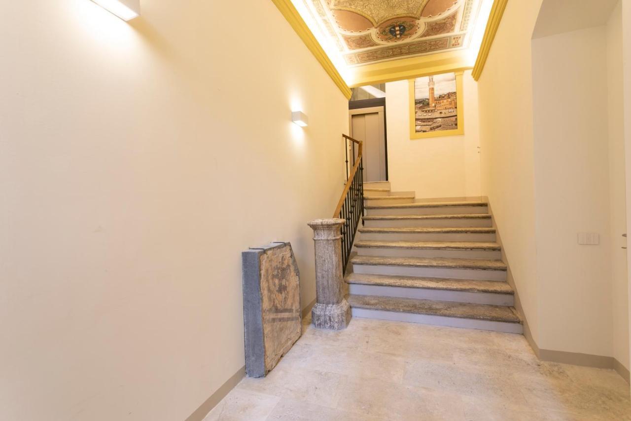 シエーナPalazzo Rinuccini Torreアパートメント エクステリア 写真
